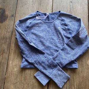 Sports long sleeve cropped top